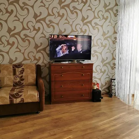 Apartment On Rafieva